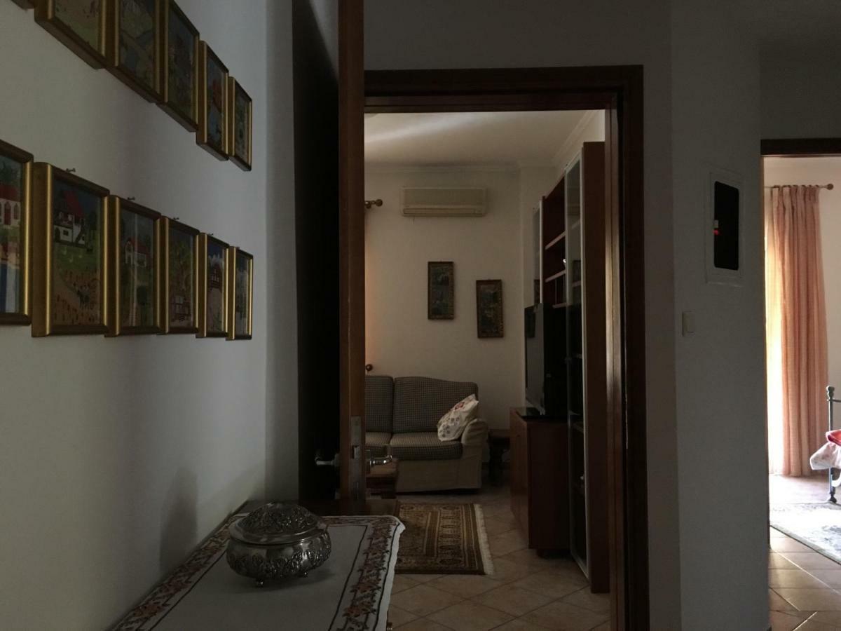 Cozy & Quiet City Apartment Tríkala Exterior foto